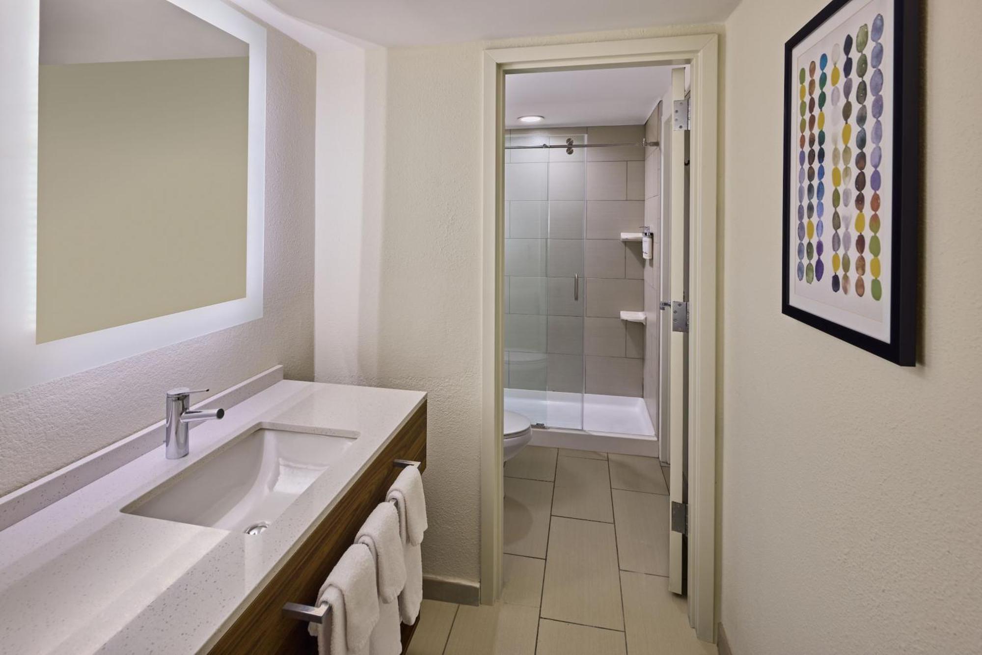 Holiday Inn Express & Suites Charleston Dwtn -Westedge By Ihg Zewnętrze zdjęcie